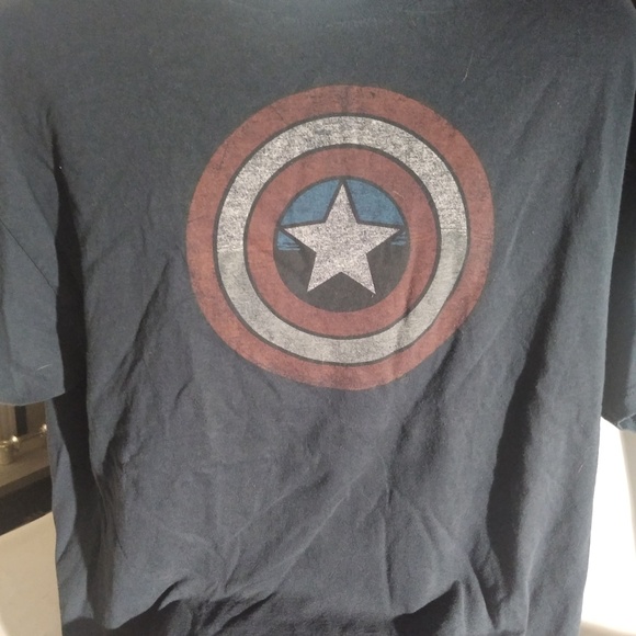 Captain America Distressed Shield Marvel Comics Tee